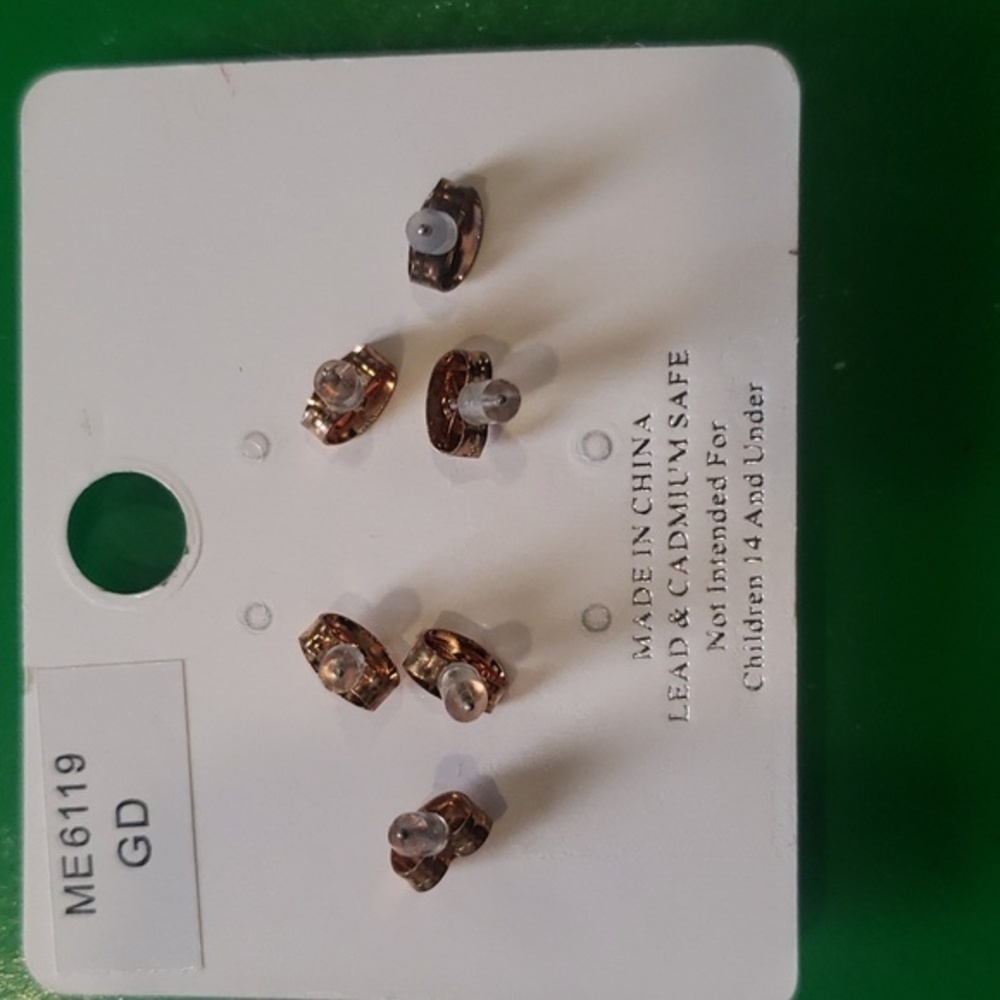 Small‎ earrings - Picture 3 of 3